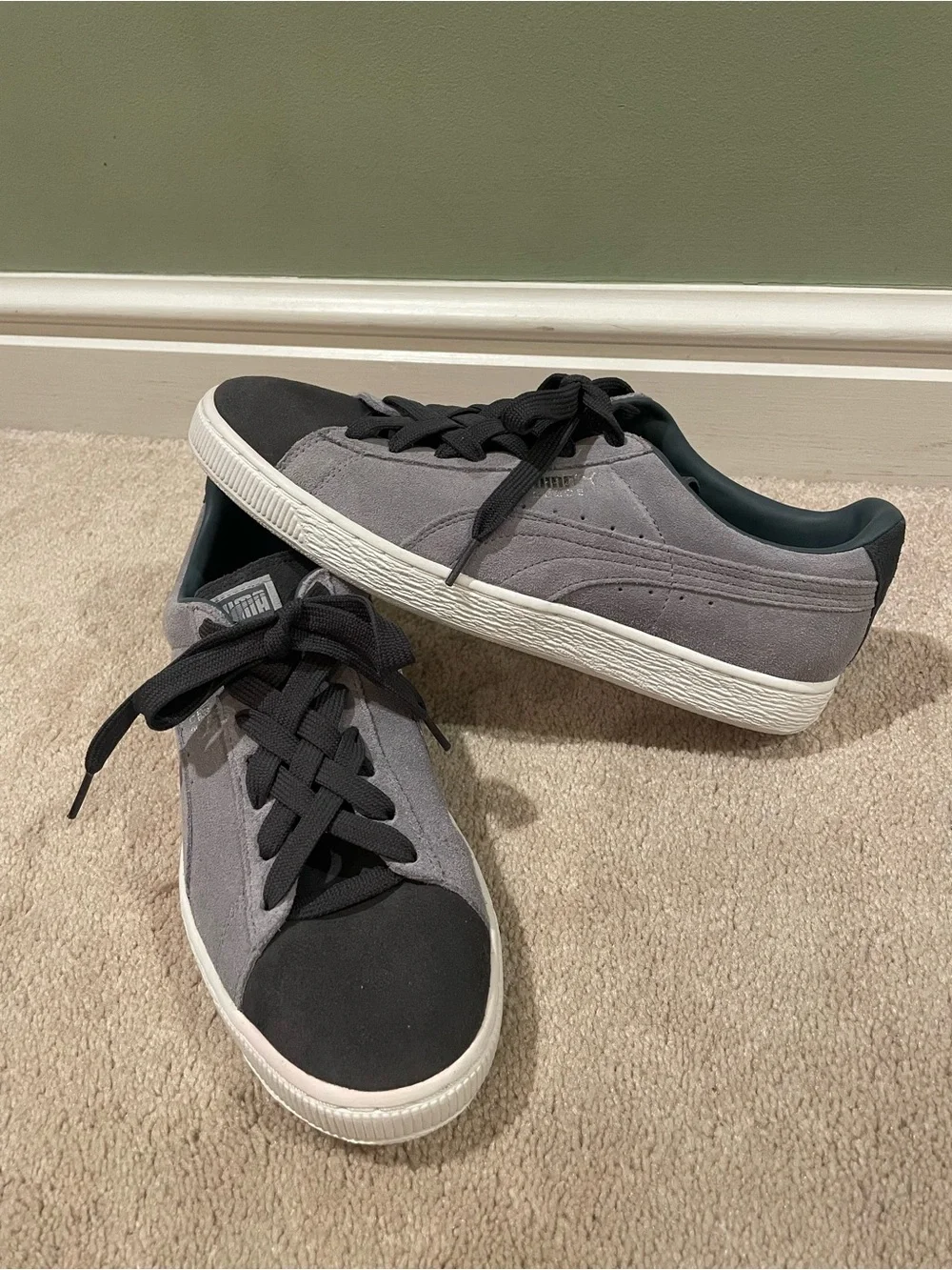 Puma Men’s Suede Classic Low-Top Sneakers - Brand New - Gray two tone